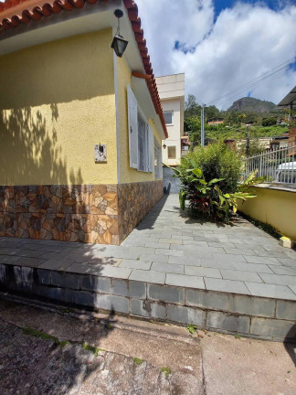 Imagem Casa com 3 Quartos à Venda, em Centro - Nova Friburgo Imagem Casa com 3 Quartos à Venda, em Centro - Nova Friburgo