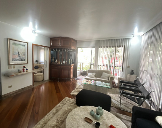 Imagem Apartamento com 3 Quartos à Venda, 194 m² em Moema - São Paulo Imagem Apartamento com 3 Quartos à Venda, 194 m² em Moema - São Paulo