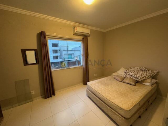 Imagem Apartamento com 2 Quartos à Venda, 56 m² em Gravatá - Navegantes