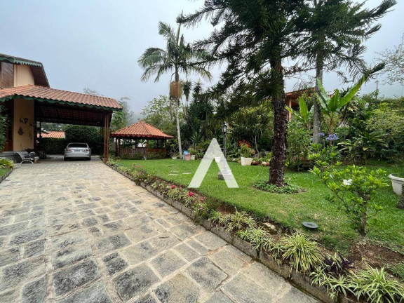 Imagem Casa com 5 Quartos à Venda, 350 m² em Iucas - Teresópolis Imagem Casa com 5 Quartos à Venda, 350 m² em Iucas - Teresópolis