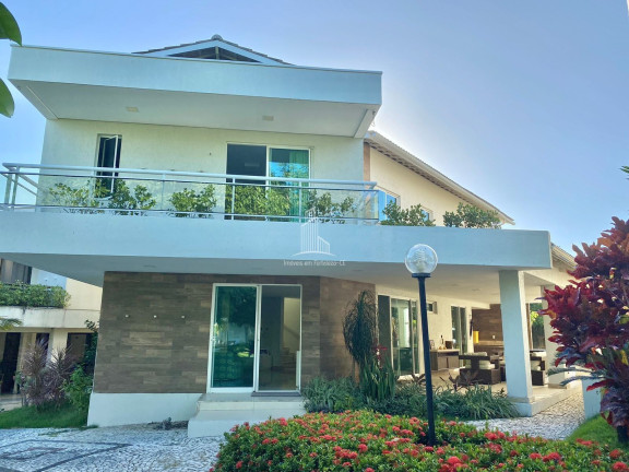 Casa com 5 Quartos à Venda, 275 m² em Cararu - Eusébio