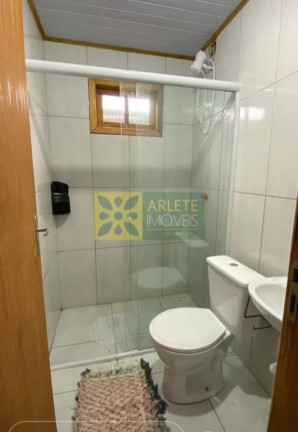 Imagem Kitnet com 1 Quarto para Alugar ou Temporada, 30 m² em Canto Grande - Bombinhas Imagem Kitnet com 1 Quarto para Alugar ou Temporada, 30 m² em Canto Grande - Bombinhas
