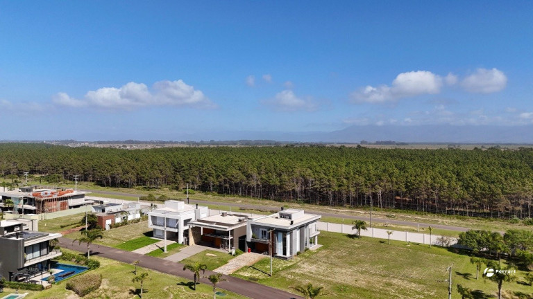 Imagem Casa de Condomínio com 4 Quartos à Venda, 250 m² em Capão Novo - Capão Da Canoa Imagem Casa de Condomínio com 4 Quartos à Venda, 250 m² em Capão Novo - Capão Da Canoa