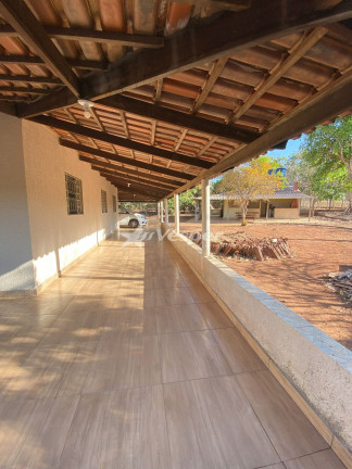 Imagem Casa com 3 Quartos à Venda, 300 m² em Centro - Bela Vista De Goiás Imagem Casa com 3 Quartos à Venda, 300 m² em Centro - Bela Vista De Goiás