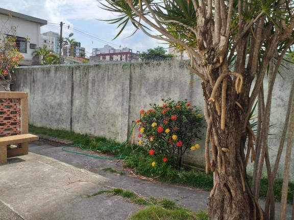 Imagem Casa com 4 Quartos para Alugar, em Centro - Campos Dos Goytacazes Imagem Casa com 4 Quartos para Alugar, em Centro - Campos Dos Goytacazes