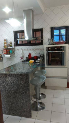 Imagem Casa com 4 Quartos à Venda, 320 m² em Itaipu - Niterói Imagem Casa com 4 Quartos à Venda, 320 m² em Itaipu - Niterói