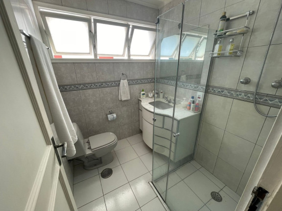 Imagem Imóvel com 4 Quartos à Venda, 210 m² em Vila Suzana - São Paulo Imagem Imóvel com 4 Quartos à Venda, 210 m² em Vila Suzana - São Paulo