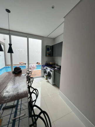 Imagem Casa com 3 Quartos à Venda, 250 m² em Jardim Adriana - Guarulhos Imagem Casa com 3 Quartos à Venda, 250 m² em Jardim Adriana - Guarulhos