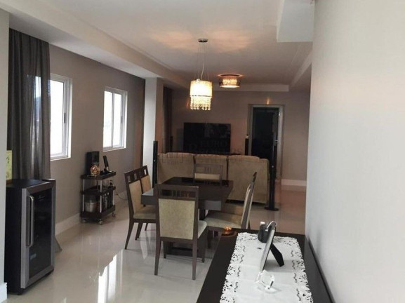 Imagem Apartamento com 3 Quartos à Venda, 136 m² em Centro - Balneário Camboriú Imagem Apartamento com 3 Quartos à Venda, 136 m² em Centro - Balneário Camboriú