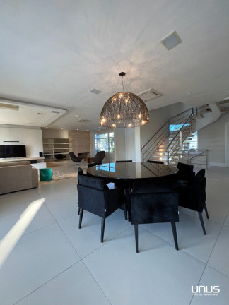 Imagem Casa com 4 Quartos à Venda, 537 m² em Jurerê Internacional - Florianópolis Imagem Casa com 4 Quartos à Venda, 537 m² em Jurerê Internacional - Florianópolis