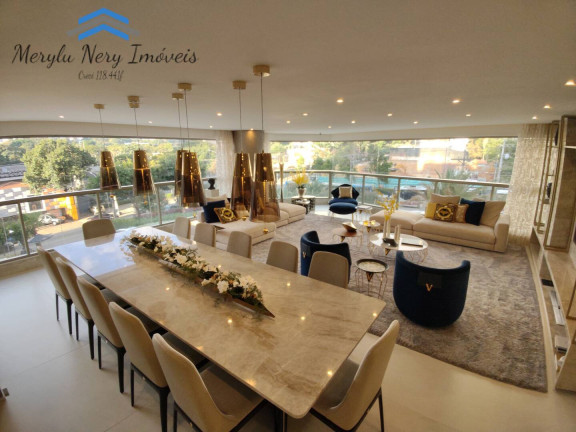 Apartamento com 3 Quartos à Venda, 220 m² em Moema - São Paulo