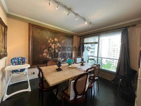 Imagem Apartamento com 3 Quartos à Venda, 220 m² em Itaim Bibi - São Paulo