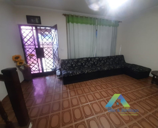 Sobrado com 4 Quartos para Alugar, 350 m² em Sacomã - São Paulo