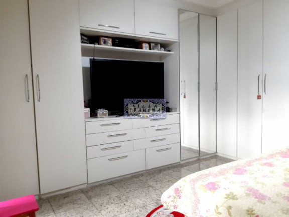 Imagem Imóvel com 6 Quartos à Venda, 480 m² em Vila Isabel - Rio De Janeiro Imagem Imóvel com 6 Quartos à Venda, 480 m² em Vila Isabel - Rio De Janeiro
