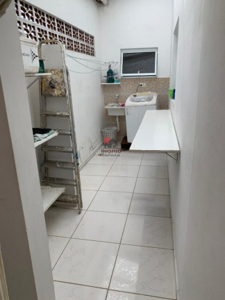 Imagem Casa com 2 Quartos à Venda, 250 m² em Belmira Novaes - Peruíbe Imagem Casa com 2 Quartos à Venda, 250 m² em Belmira Novaes - Peruíbe