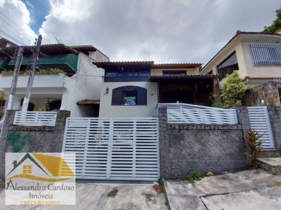 Imagem Casa com 5 Quartos à Venda, 145 m² em Charitas - Niterói Imagem Casa com 5 Quartos à Venda, 145 m² em Charitas - Niterói