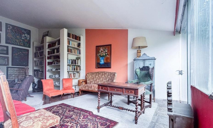 Imagem Casa com 3 Quartos à Venda, 307 m² em Pacaembu - São Paulo Imagem Casa com 3 Quartos à Venda, 307 m² em Pacaembu - São Paulo