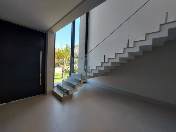 Imagem Casa com 5 Quartos à Venda, 490 m² em Goiânia