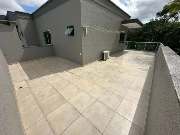 Imagem Casa com 4 Quartos à Venda, 210 m² em Casa Branca - Itapema Imagem Casa com 4 Quartos à Venda, 210 m² em Casa Branca - Itapema