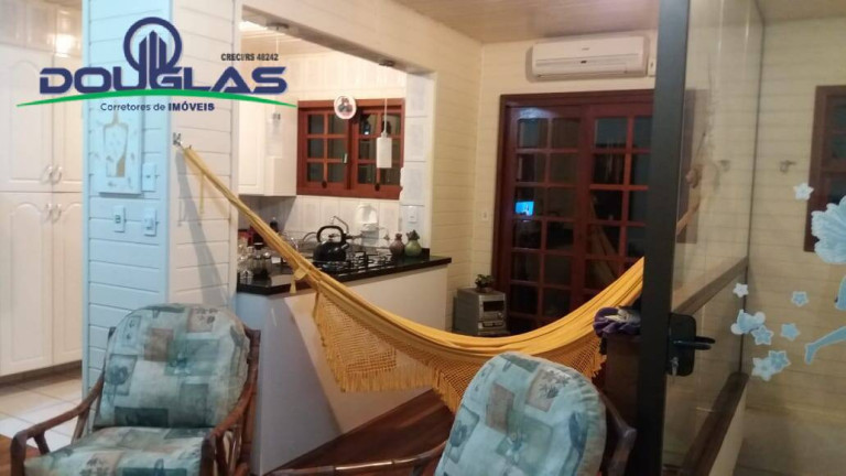 Imagem Casa com 3 Quartos à Venda, 238 m² em Viamão Imagem Casa com 3 Quartos à Venda, 238 m² em Viamão