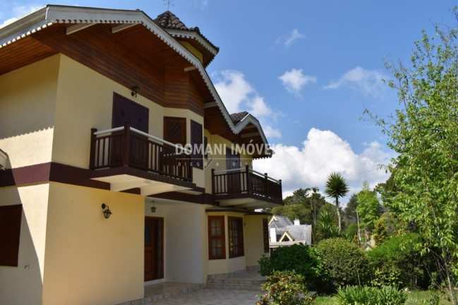 Imagem Casa com 4 Quartos à Venda, 401 m² em Região De Capivari - Campos Do Jordão Imagem Casa com 4 Quartos à Venda, 401 m² em Região De Capivari - Campos Do Jordão
