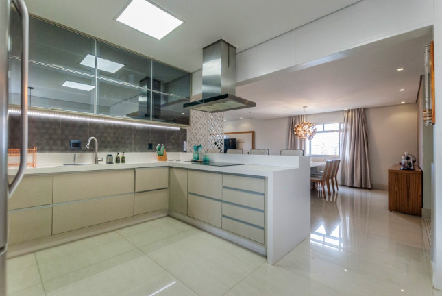 Imagem Apartamento com 3 Quartos à Venda, 165 m² em Aclimação - São Paulo Imagem Apartamento com 3 Quartos à Venda, 165 m² em Aclimação - São Paulo