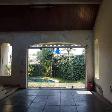 Imagem Casa com 3 Quartos à Venda, 330 m² em Barueri Imagem Casa com 3 Quartos à Venda, 330 m² em Barueri