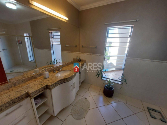 Imagem Casa com 3 Quartos à Venda, 344 m² em Parque Novo Mundo - Americana Imagem Casa com 3 Quartos à Venda, 344 m² em Parque Novo Mundo - Americana