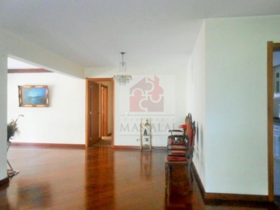 Imagem Apartamento com 3 Quartos à Venda, 174 m² em Petrópolis - Porto Alegre Imagem Apartamento com 3 Quartos à Venda, 174 m² em Petrópolis - Porto Alegre
