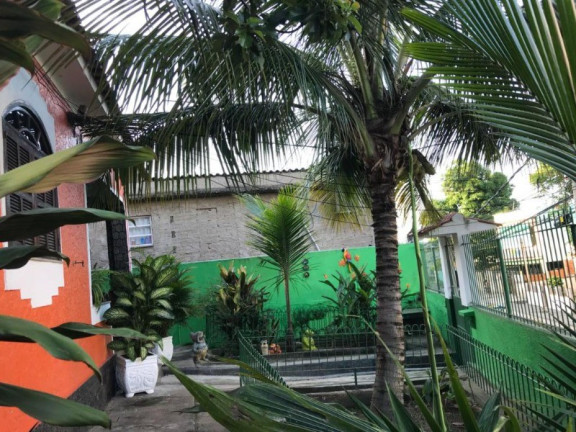 Imagem Casa com 7 Quartos à Venda, 360 m² em Parque Analândia - São João De Meriti
