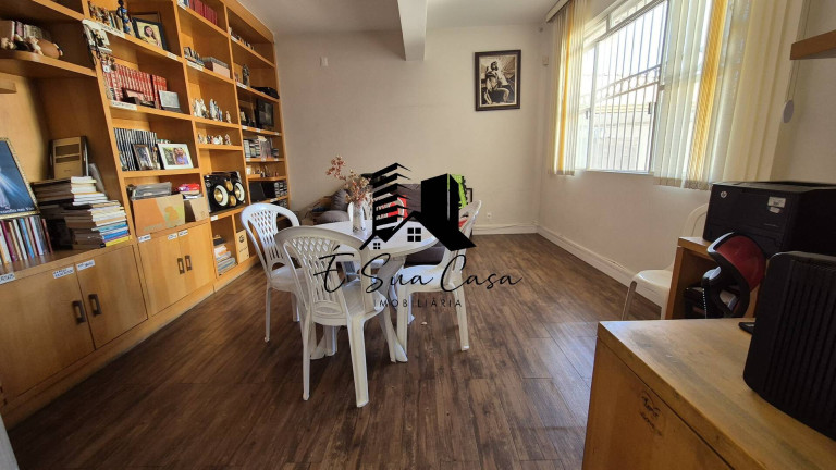 Imagem Casa com 5 Quartos à Venda, 240 m² em Ouro Preto - Belo Horizonte Imagem Casa com 5 Quartos à Venda, 240 m² em Ouro Preto - Belo Horizonte