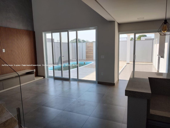 Imagem Casa com 3 Quartos à Venda, 221 m² em Jardim D`icarai - Salto