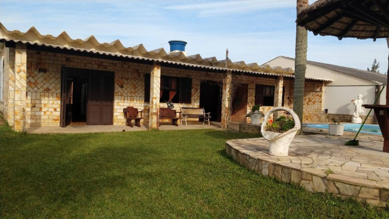 Imagem Casa com 3 Quartos à Venda, 154 m² em Tramandaí Sul - Tramandaí Imagem Casa com 3 Quartos à Venda, 154 m² em Tramandaí Sul - Tramandaí