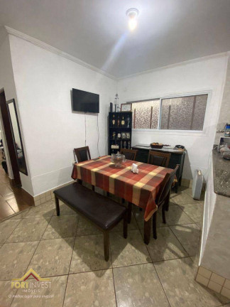 Imagem Imóvel com 3 Quartos à Venda, 11.800 m² em Canto Do Forte - Praia Grande Imagem Imóvel com 3 Quartos à Venda, 11.800 m² em Canto Do Forte - Praia Grande