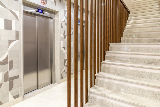 Imagem Apartamento com 2 Quartos à Venda, 86 m² em Laranjeiras - Rio De Janeiro Imagem Apartamento com 2 Quartos à Venda, 86 m² em Laranjeiras - Rio De Janeiro