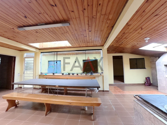 Imagem Casa com 6 Quartos à Venda, 246 m² em São Cristovão - Guarapuava Imagem Casa com 6 Quartos à Venda, 246 m² em São Cristovão - Guarapuava