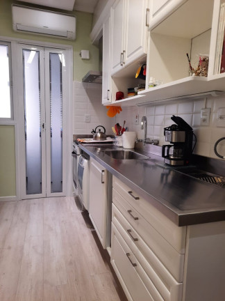 Imagem Imóvel com 2 Quartos à Venda, em Moinhos De Vento - Porto Alegre Imagem Imóvel com 2 Quartos à Venda, em Moinhos De Vento - Porto Alegre