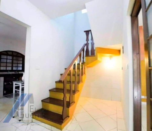Imagem Casa com 3 Quartos à Venda, 132 m² em Centro - Ubatuba Imagem Casa com 3 Quartos à Venda, 132 m² em Centro - Ubatuba