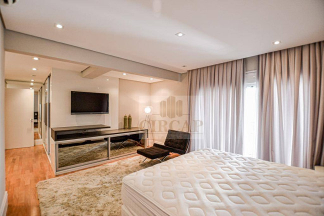Imagem Apartamento com 3 Quartos à Venda, 223 m² em Itaim Bibi - São Paulo