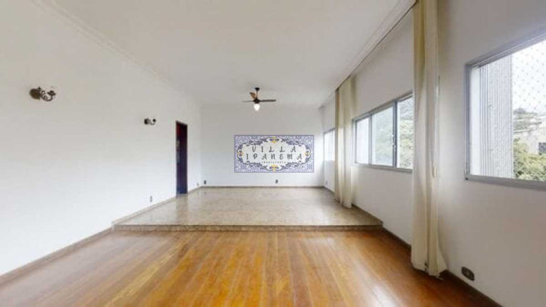 Imagem Apartamento com 4 Quartos à Venda, 155 m² em Lagoa - Rio De Janeiro Imagem Apartamento com 4 Quartos à Venda, 155 m² em Lagoa - Rio De Janeiro