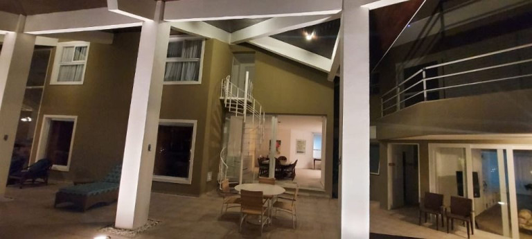 Imagem Casa com 8 Quartos à Venda, 12.000 m² em Jardim Acapulco - Guarujá