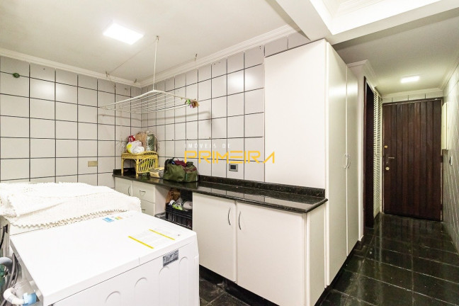 Imagem Casa com 4 Quartos à Venda, 406 m² em Centro - Pinhais