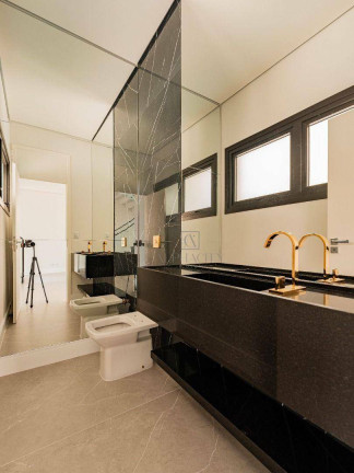 Imagem Casa com 4 Quartos à Venda, 350 m² em Alphaville - Santana De Parnaíba Imagem Casa com 4 Quartos à Venda, 350 m² em Alphaville - Santana De Parnaíba