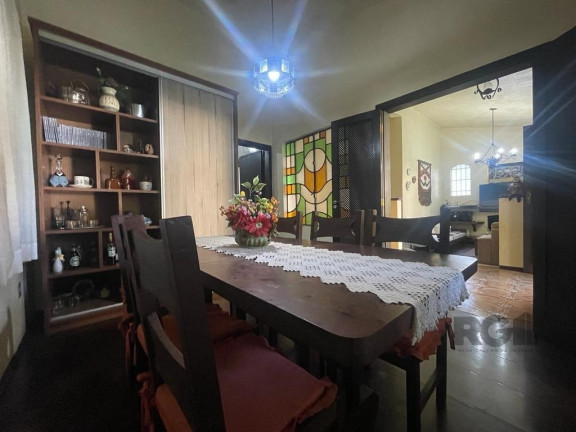 Imagem Casa com 2 Quartos à Venda, em Cavalhada - Porto Alegre Imagem Casa com 2 Quartos à Venda, em Cavalhada - Porto Alegre