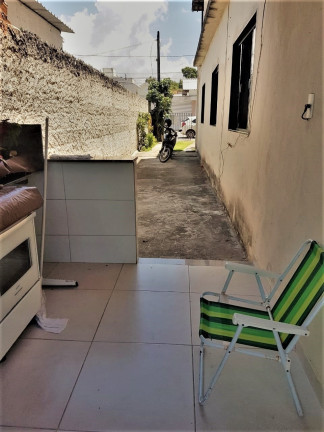 Imagem Casa com 3 Quartos à Venda, 300 m²