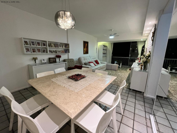 Imagem Apartamento com 3 Quartos à Venda, 125 m² em Setúbal - Recife Imagem Apartamento com 3 Quartos à Venda, 125 m² em Setúbal - Recife