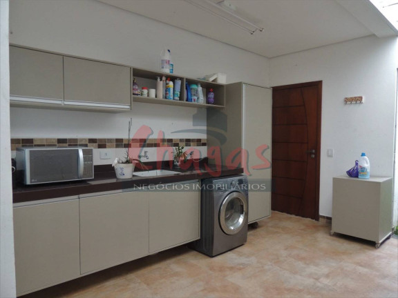 Imagem Sobrado com 3 Quartos à Venda, 350 m² em Poiares - Caraguatatuba Imagem Sobrado com 3 Quartos à Venda, 350 m² em Poiares - Caraguatatuba