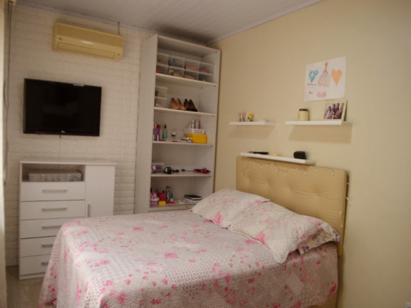 Imagem Casa com 4 Quartos à Venda, 90 m² em Parque Santa Fé - Porto Alegre Imagem Casa com 4 Quartos à Venda, 90 m² em Parque Santa Fé - Porto Alegre