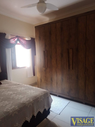 Imagem Casa com 2 Quartos à Venda, em Centro - Jacareí Imagem Casa com 2 Quartos à Venda, em Centro - Jacareí