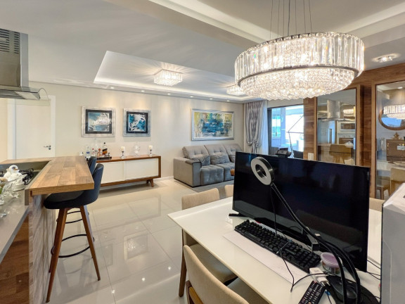 Imagem Apartamento com 3 Quartos à Venda, 101 m² em Estreito - Florianópolis Imagem Apartamento com 3 Quartos à Venda, 101 m² em Estreito - Florianópolis